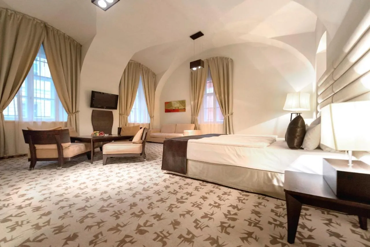 Buda Castle Hotel 布达佩斯