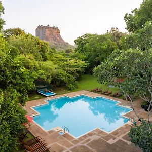 https://sigiriya-village.kandyhotelsnow.com