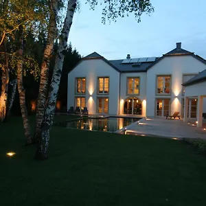 White Pearl Bed & Breakfast Müllerthal
